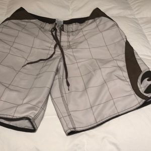 Men’s Billabong bathing suit